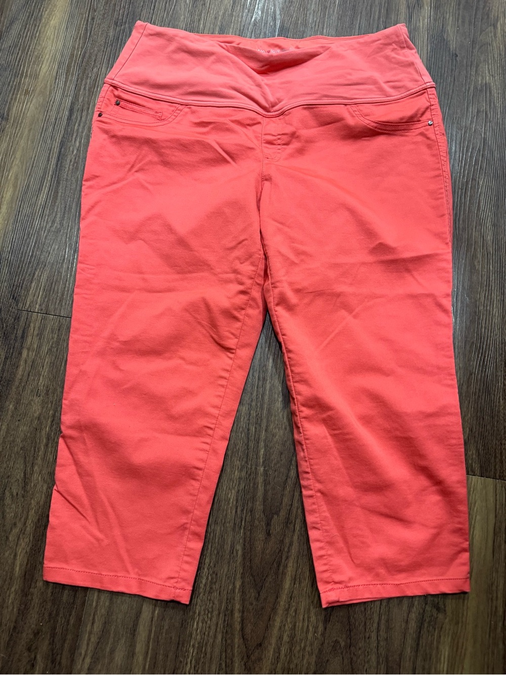 Woven Capri Legging Tummy Control Size 14 Coral  (CL-4)